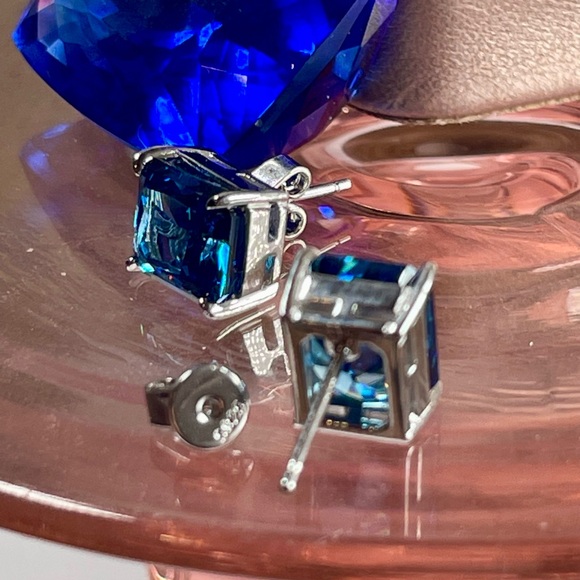 7.58 CARAT TANZANITE Silver 925 Earrings. Earth mined in Tanzania - Picture 15 of 17